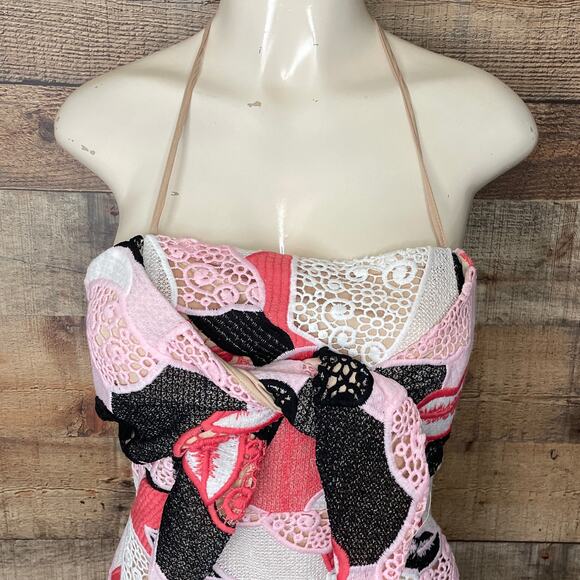 L'atiste Sealed With A Kiss Dress High Low Crochet Lace Halter Size Large NWT - Picture 2 of 10